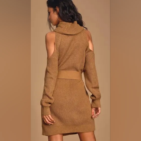 Lulus Cold Shoulder Brown Sweater Dress Size Medium - Picture 12 of 12